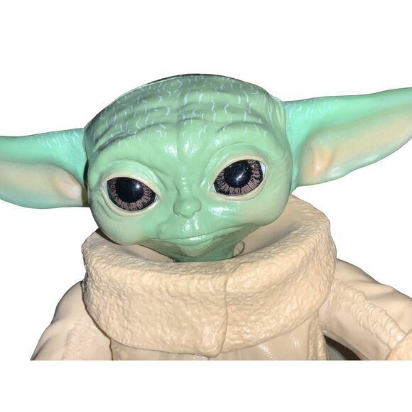 Star Wars the Mandalorian The Child Baby Yoda 6.25" inch Plastic action figure - Picture 4 of 12